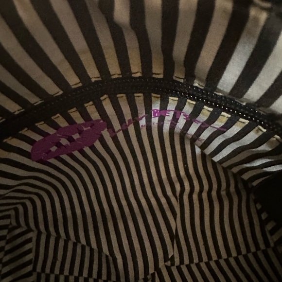 NWOT LUV Betsey by Betsey Johnson Rose Bag - Picture 9 of 9